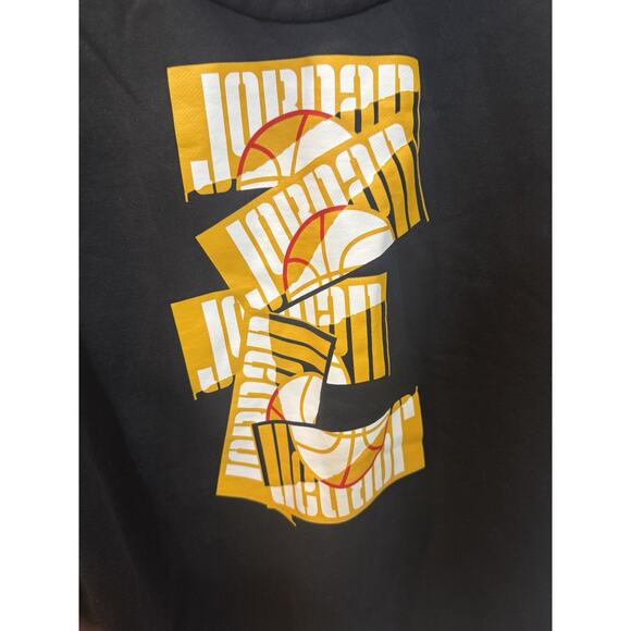 Michael Jordan Black Hoodie – Retro Basketball Pullover Sweatshirt with Logo L - Picture 3 of 4